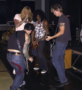 Slash, Duff, Sebastian Bach et Billy Morrison