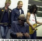 Slash, Duff et Matt avec Ray Charles